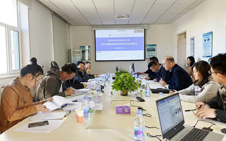 標題：“秸稈切割揉碎卷制成型裝備科技成果轉化”項目順利通過(guò)綜合績(jì)效評價(jià)
瀏覽次數：1287
發(fā)表時(shí)間：2024-10-11